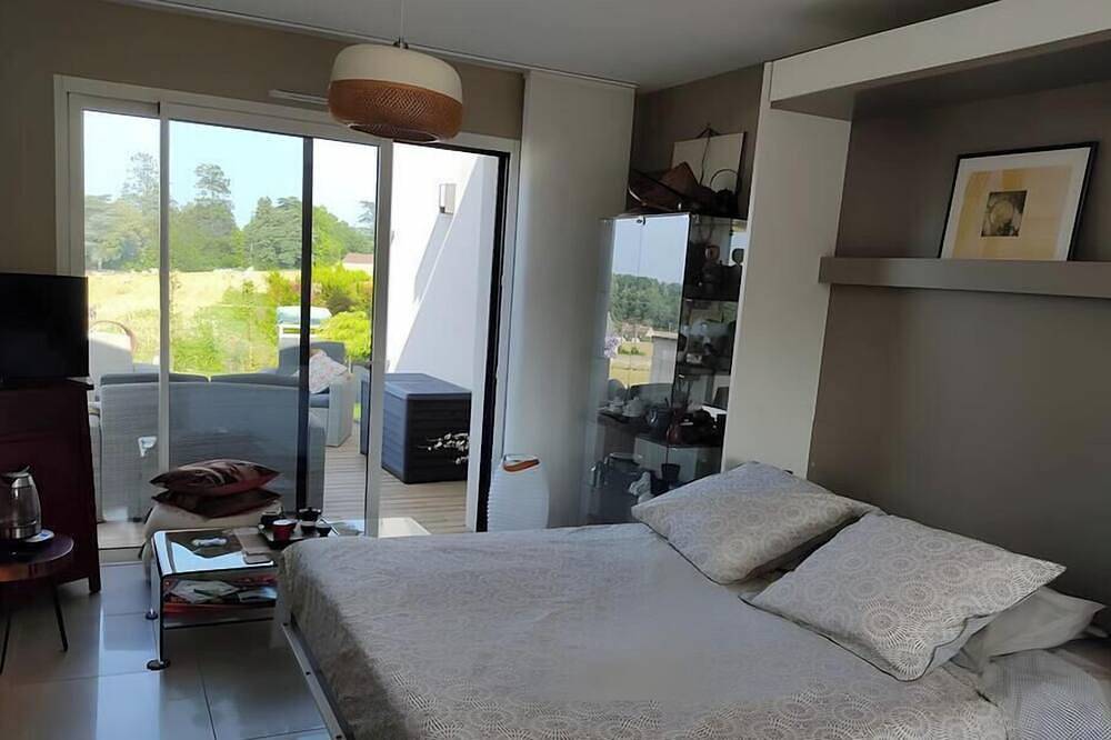 Gîte de encanto «Un Té en el Loira» con terraza, jardín privados y Wi-Fi in Ballan-Miré, Región de Tours