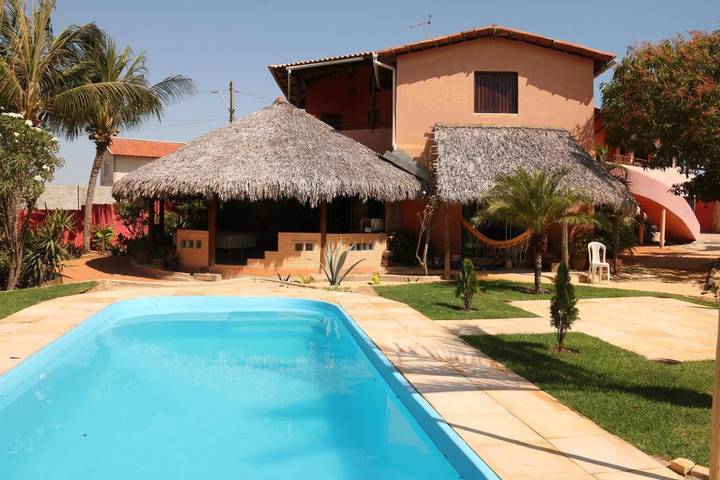 Casas e apartamentos de temporada para 4 pessoas, com vista e piscina e ainda jardim, com animais de estimação em Canoa Quebrada