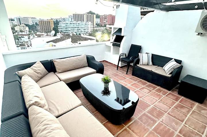 Holiday home for 4 people, with balcony and pool as well as hot tub, with pets in Benalmádena