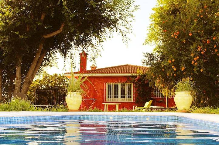 Casa para 6 personas, con balcón y jardín en Sevilla