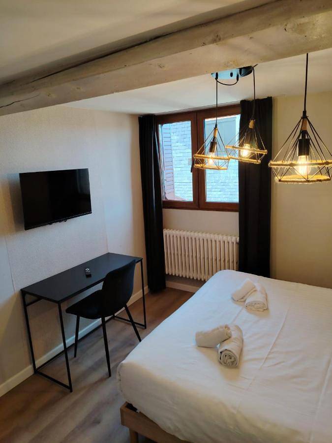 Hôtel pour 2 personnes, avec terrasse à Divonne-les-Bains - 2