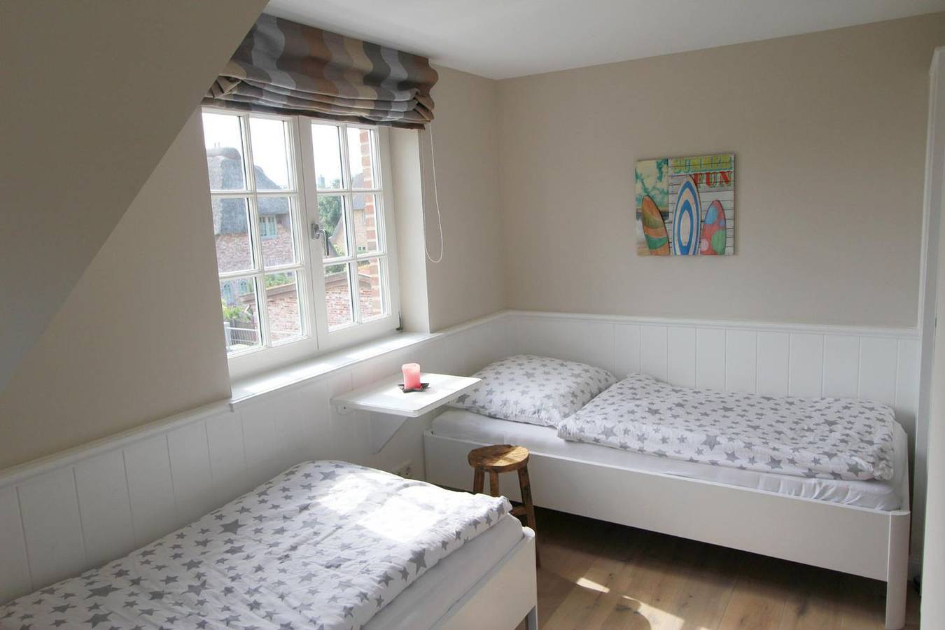 Ganze Wohnung, Drei-Zimmer-Ferienwohnung mit exklusiver Einrichtung und Wohlfühlambiente in Wenningstedt, Sylt