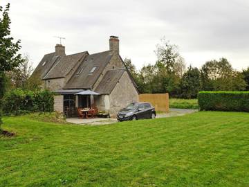 Gîte pour 6 personnes, avec terrasse et jardin à Brucheville