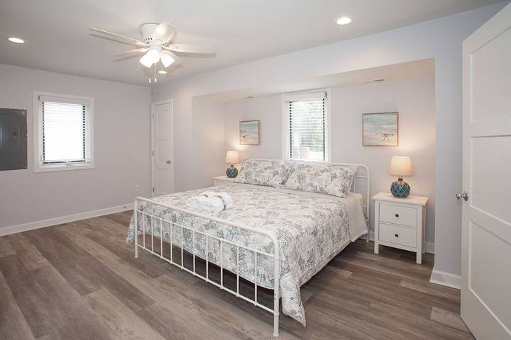 Vacation house for 18 people, with balcony in Sandbridge