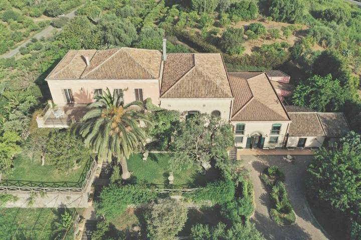Appartamento per 3 persone, con Terrazza e Giardino nonché Panorama a Calatabiano
