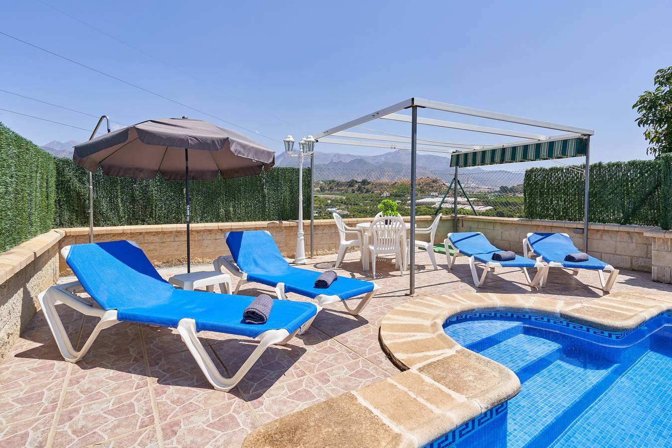 Casa rural 'Villa Ángeles' con vistas al mar, Wi-Fi y aire acondicionado in Punta Lara (Nerja), Nerja