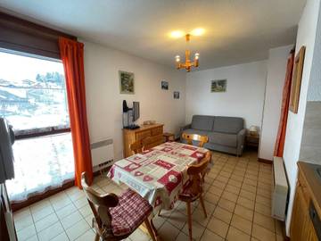 Gîte pour 4 personnes, avec balcon dans Les Carroz