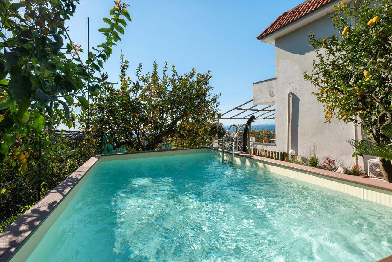 The Lemon Grove Villa with private pool, garden and terrace in Massa Lubrense, Provincia de Nápoles
