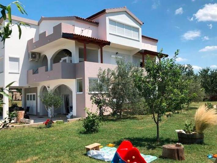 Apartament wakacyjny dla 5 osób, z Balkon/ taras i Balkon oraz Ogród w Ljubač (Dalmacja)