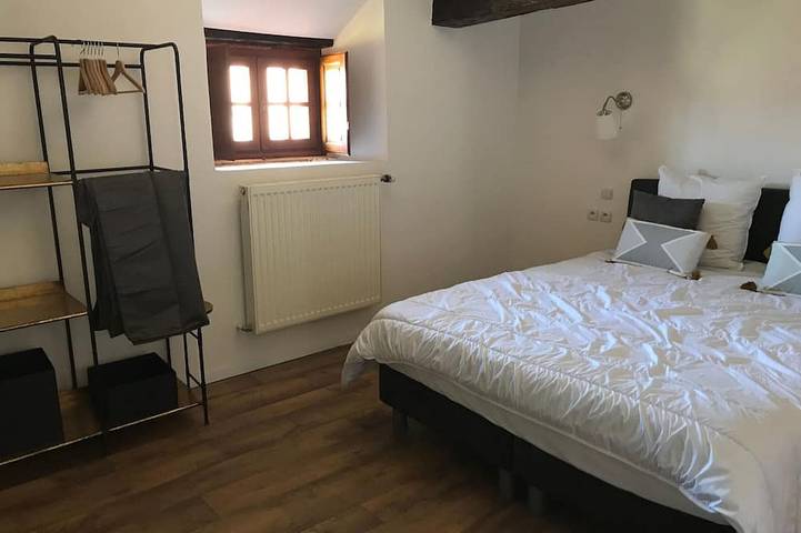 Gîte pour 12 personnes, avec jardin à Yvré-l'Évêque - 4