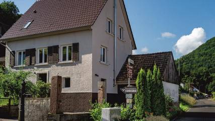 Ferienhaus für 6 Personen, mit Balkon und Garten, mit Haustier im Dahner Felsenland