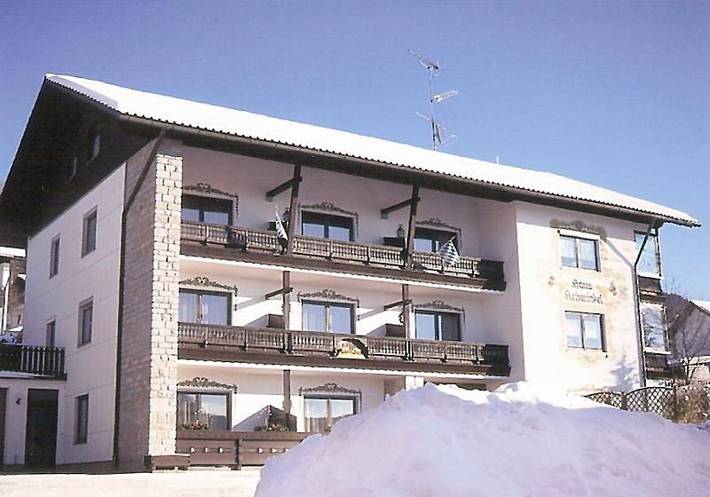 Pension für 2 Personen, mit Balkon und Balkon/Terrasse sowie Whirlpool und Terrasse in Bodenmais - 2