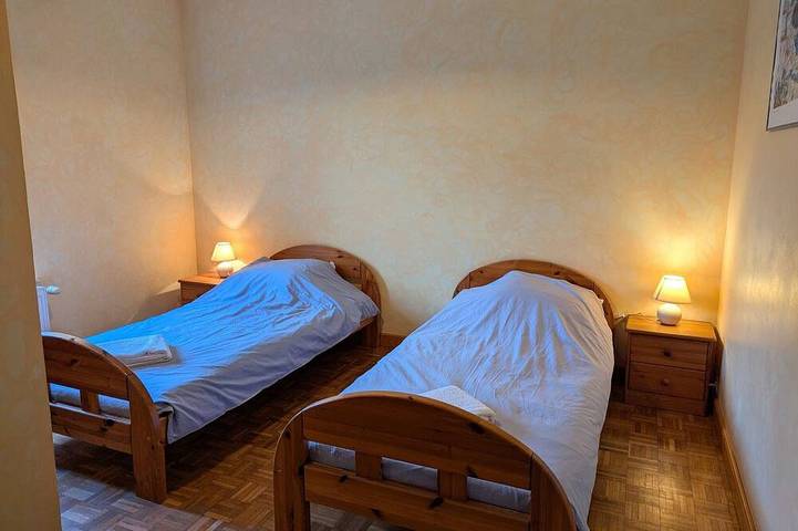 Ruhiges Ferienhaus im Wald, nahe Gien, 3 Schlafzimmer und 2 Bäder in Ouzouer-sur-Trézée, Montargis und Umgebung