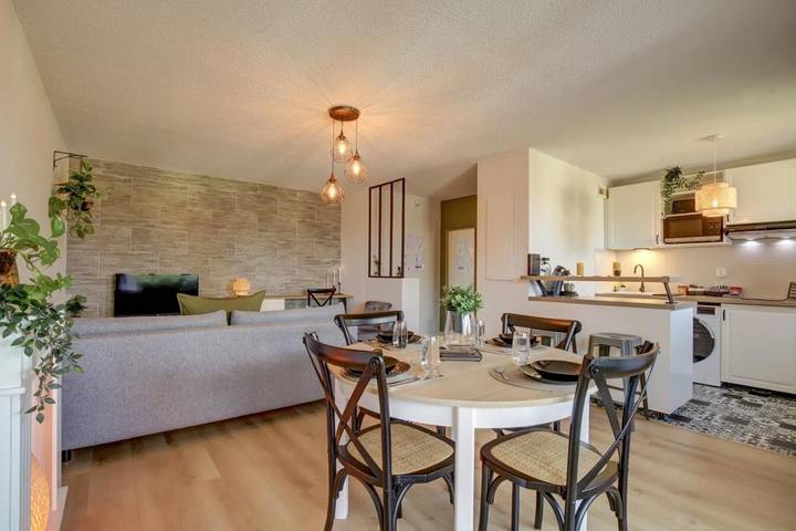 Apartamento de vacaciones para 4 personas, con balcón además de piscina y vistas - 1