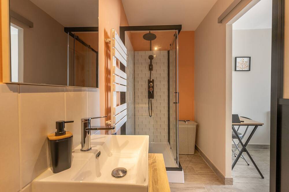 The Great Escape with Parking and Garden: Beauval in Romorantin-Lanthenay, Sologne
