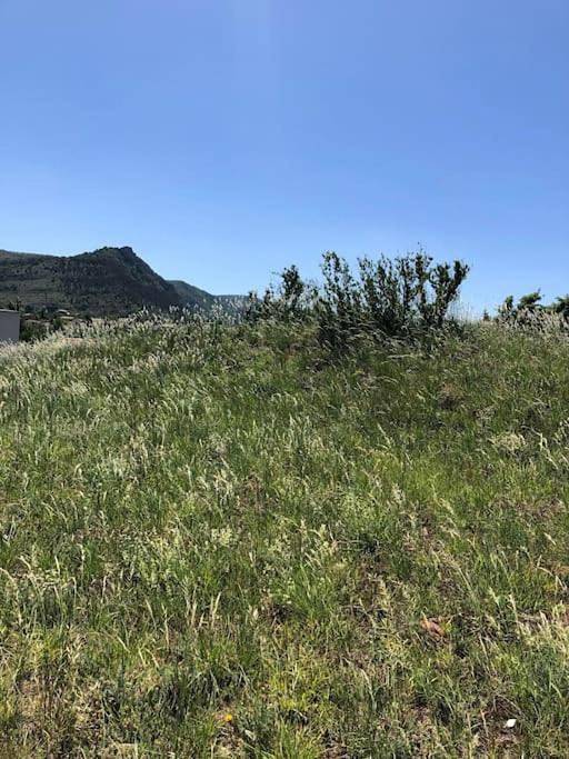 Gîte pour 4 personnes, avec jardin ainsi que piscine et jacuzzi dans Saint-Julien-en-Saint-Alban - 2