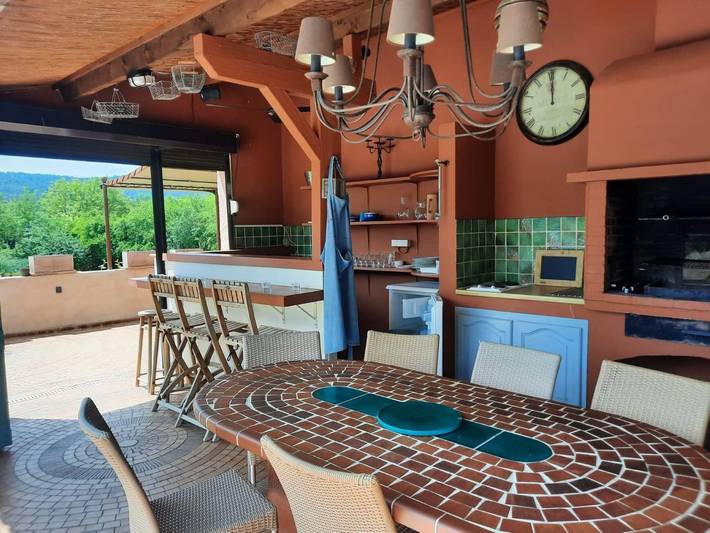 Location de vacances pour 10 personnes, avec piscine et terrasse, animaux acceptés à Salernes - 4