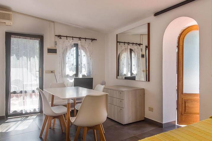Ferienwohnung für 2 Personen, mit Balkon/Terrasse und Meerblick, mit Haustier in Porto Azzurro - 4