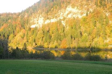Gîte pour 11 personnes, avec jardin et balcon à Étival (Jura)