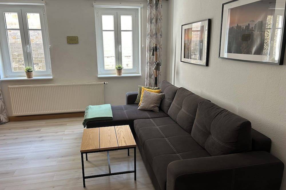 Ganze Wohnung, Gemütl. Fewo, zentral und ruhig, Säch. Schweiz, 55qm, Familienfreundl., Terrasse in Königstein, Elbsandsteingebirge