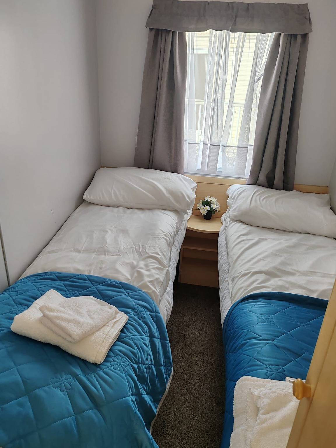 Sunnyside41, caravan - 8 sleeps in Skegness, Lincolnshire