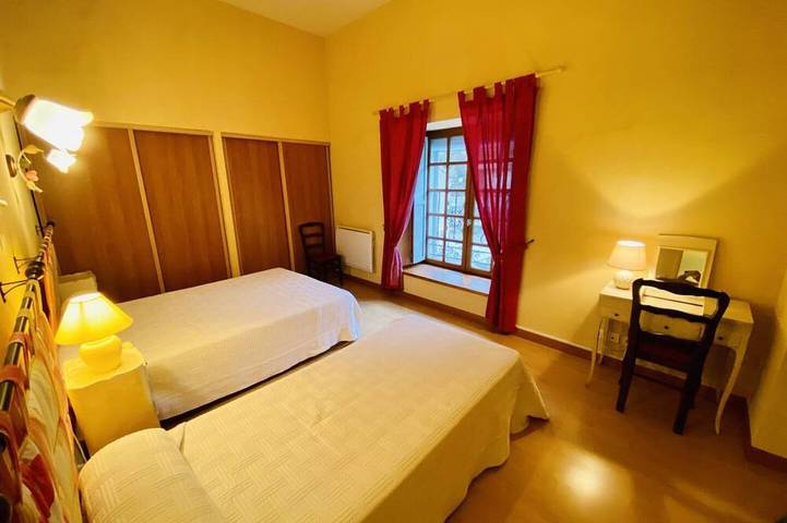 Location de vacances pour 7 personnes, avec jardin à Mas-Cabardès - 4