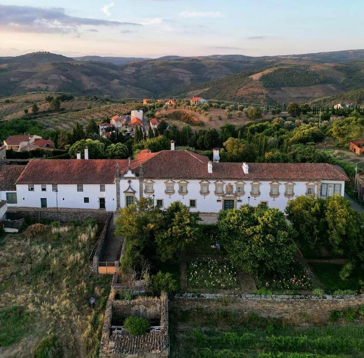 Casa de férias para 4 pessoas, com piscina e vista e ainda jardim em Macedo de Cavaleiros
