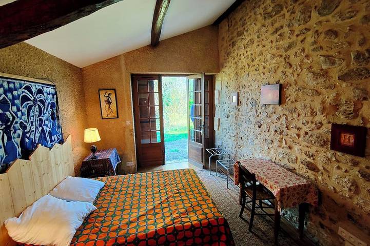 Location de vacances pour 4 personnes, avec jardin et terrasse à Nojals-et-Clotte - 3