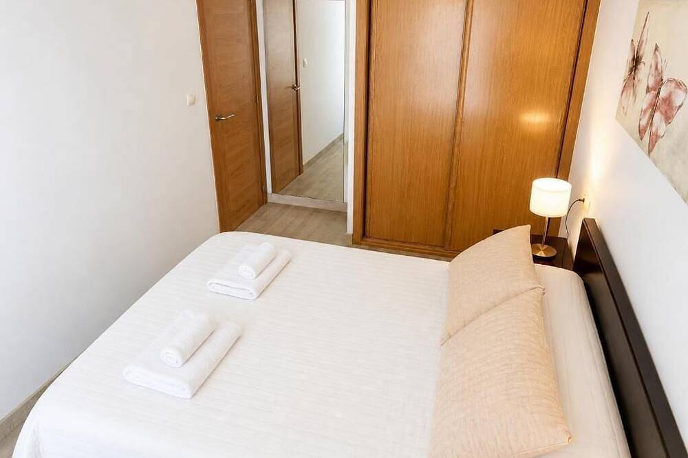 Entire apartment, Earth Apartment in Viveiro, Galician Coast
