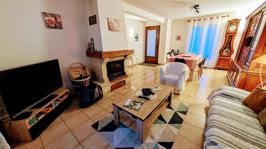Gîte pour 6 personnes, avec jardin à Saint-Yrieix-la-Perche - 3
