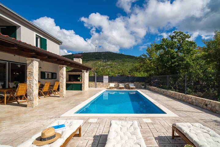 Villa für 8 Personen, mit Pool und Garten in Marina - 4