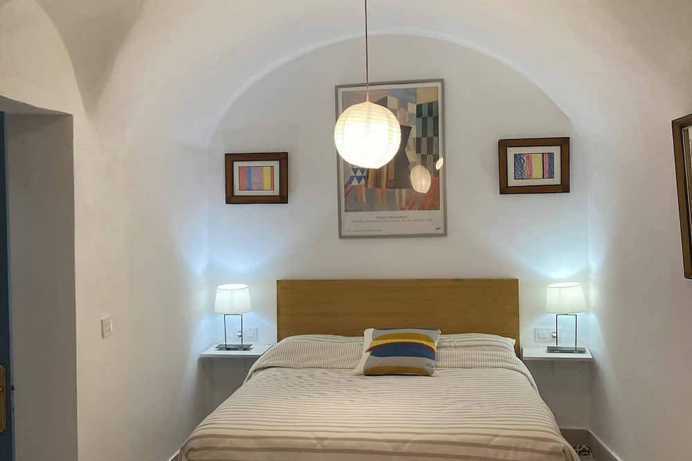 Entire apartment, Charming 1900 Andalusian Apartment in Arcos de la Frontera in Arcos de la Frontera, White Villages