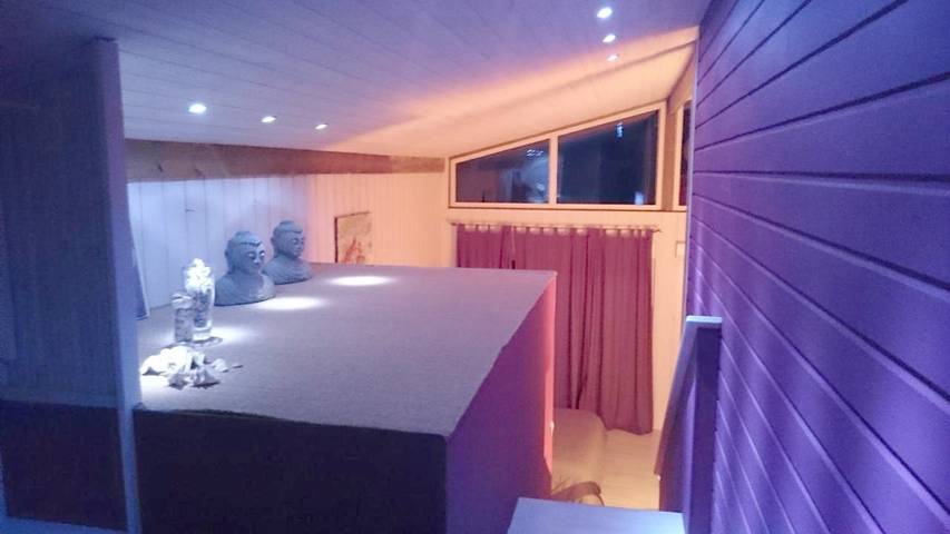 Location de vacances pour 2 personnes, avec terrasse et piscine ainsi que vue et jardin à Lacanau - 4