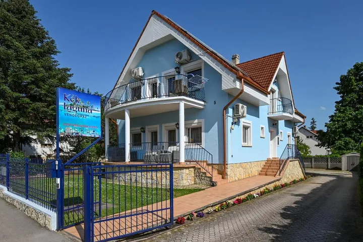 Casa de huéspuedes para 3 personas, con balcón y jardín - 1