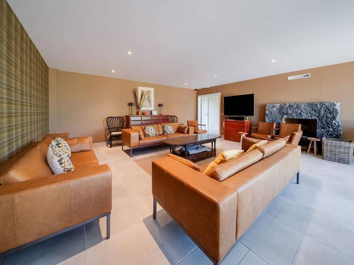 Magnificent holiday home in Bourseigne-Neuve with terrace in Gedinne, Region Namur