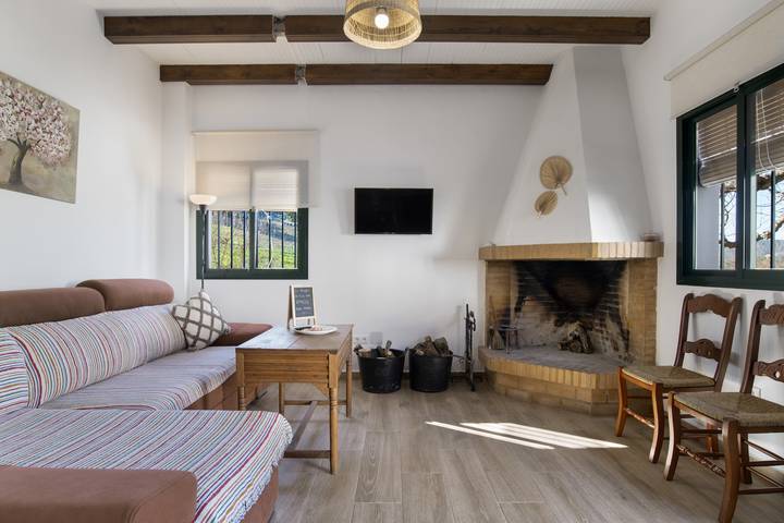 Maison de campagne pour 8 personnes, avec Jardin à Prado del Rey