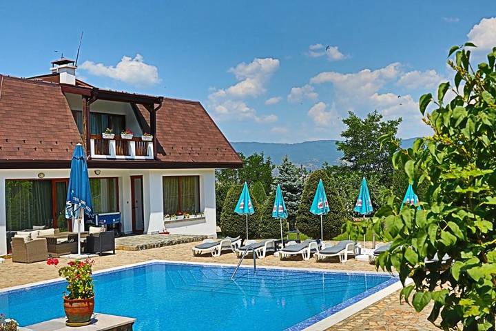 Maison d’hôte pour 12 personnes, avec vue et sauna ainsi que piscine et jardin en Bulgarie - 4