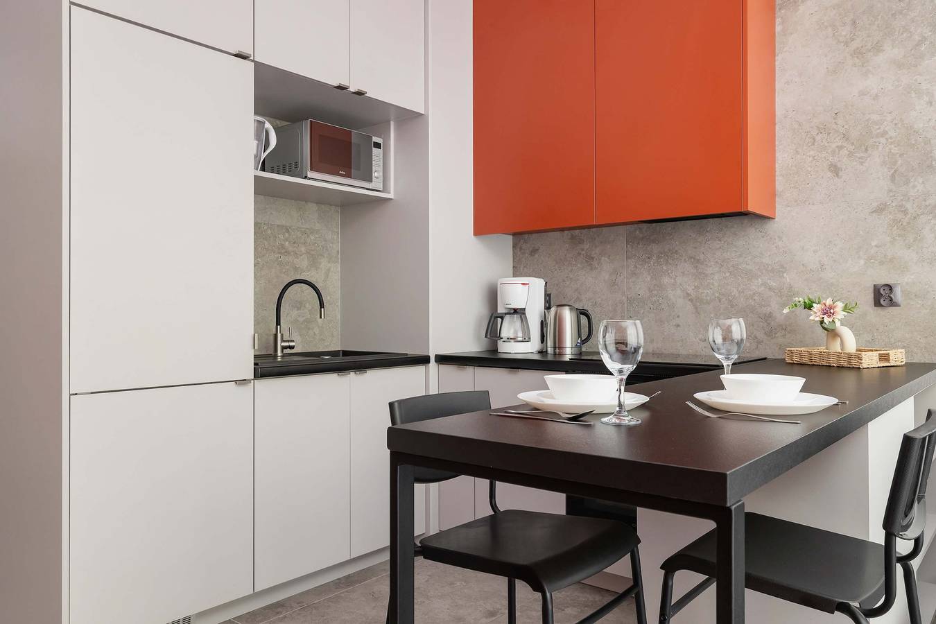 Ganze Ferienwohnung, Unique Studio for 2 People | Spacious Balcony in Kattowitz, Schlesien