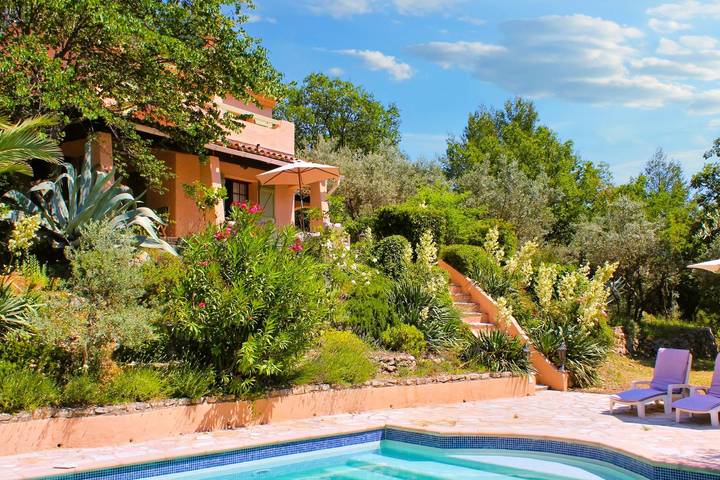 Gîte pour 8 personnes, avec piscine à Callas - 2