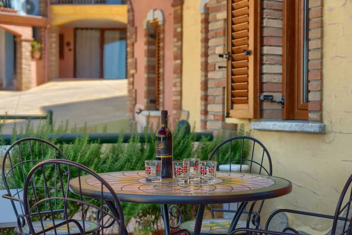 Villa L'Estasi Tanca Piras bordo piscina in Nebida, Iglesias