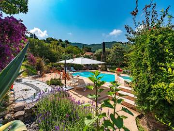Gîte pour 6 personnes, avec terrasse et jardin à Coti-Chiavari