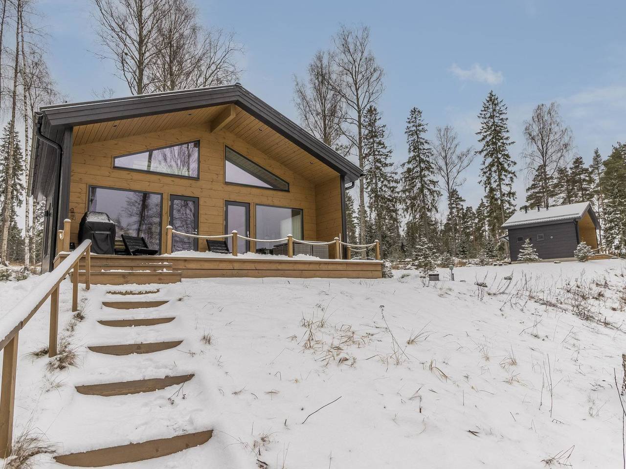 Villa korppi in Kirkkonummi, Uusimaa