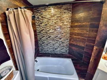 Log Cabin for 10 Guests in Idyllwild, Riverside County, Picture 2