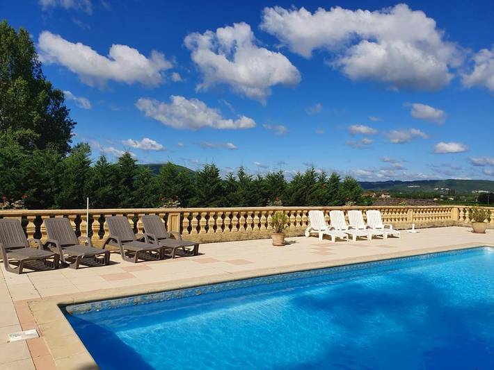 Location de vacances pour 5 personnes, avec piscine ainsi que vue et terrasse, animaux acceptés à Castels - 4