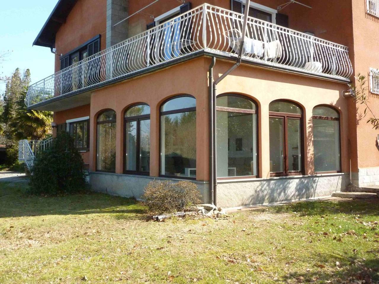 Ganze Wohnung, Casa Paradiso in Porto Valtravaglia – Komfortable Ferienwohnung in Villa in Porto Valtravaglia, Lago Maggiore (Lombardei)