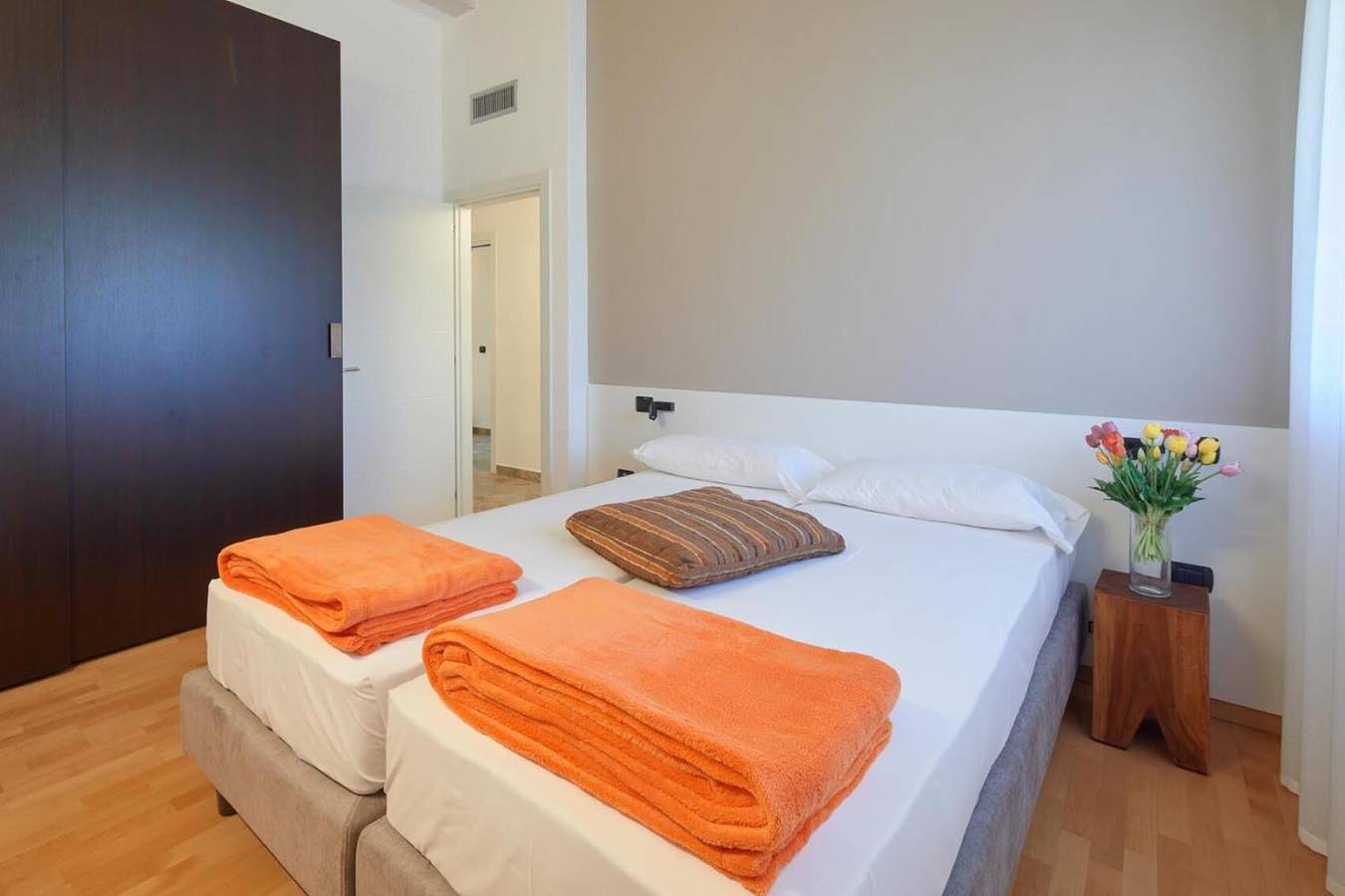 Ganze Wohnung, Ferienwohnung 'Lilium' mit Bergblick, Wi-Fi und Klimaanlage in Varone, Riva del Garda
