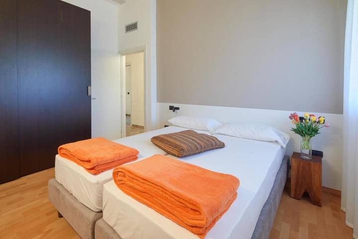 Apartamento entero, Apartamento 'Lilium' con vistas a la montaña, Wi-Fi y aire acondicionado in Varone, Riva del Garda