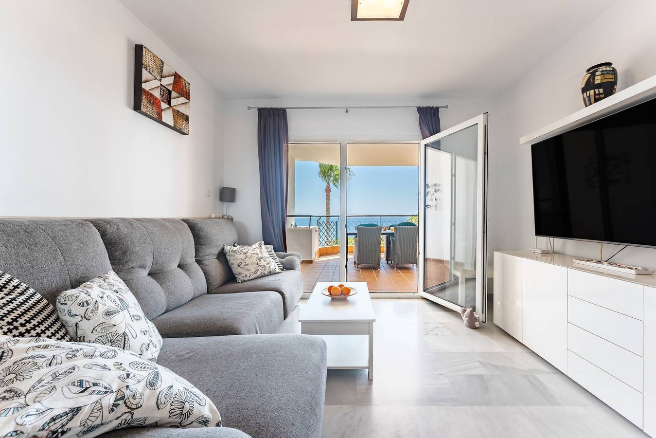 Appartement entier, Appartement 'Mi Capricho Calahonda' avec vue sur la mer, Wi-Fi et climatisation in Sitio de Calahonda, Mijas