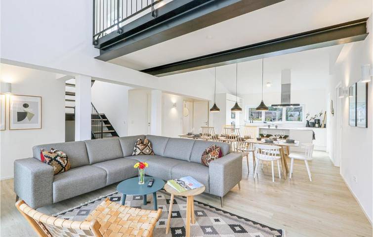 Ferienhaus für 10 Personen, mit Pool und Sauna