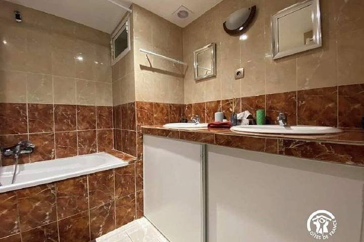 Location de vacances pour 6 personnes, avec terrasse à Passa - 4